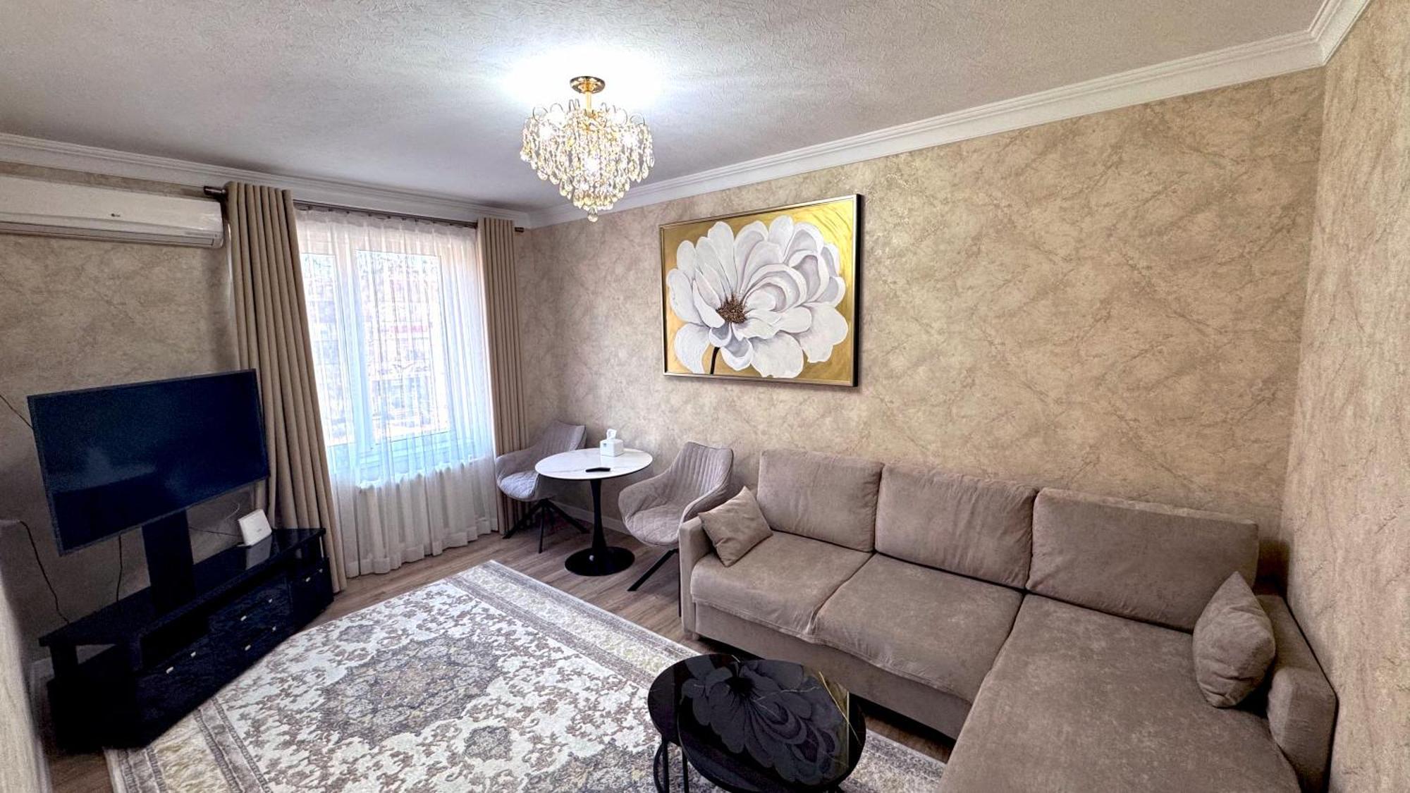 Abay Street- Tashkent City Center Exterior photo